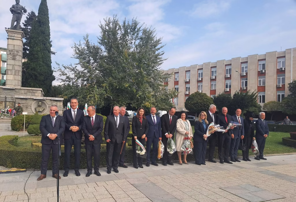 сърцето на града под сините камъни заби силно на димитровден