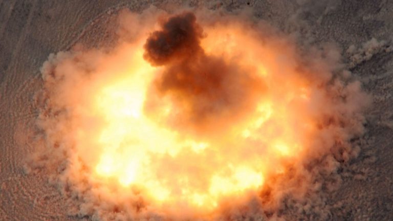 Сянката на „Майката на всички бомби“ над Техеран: Военни опции под прицел