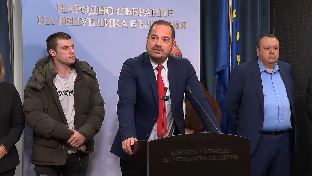сянката на страха: кърджали пита кой пази реда, а кой го нарушава?