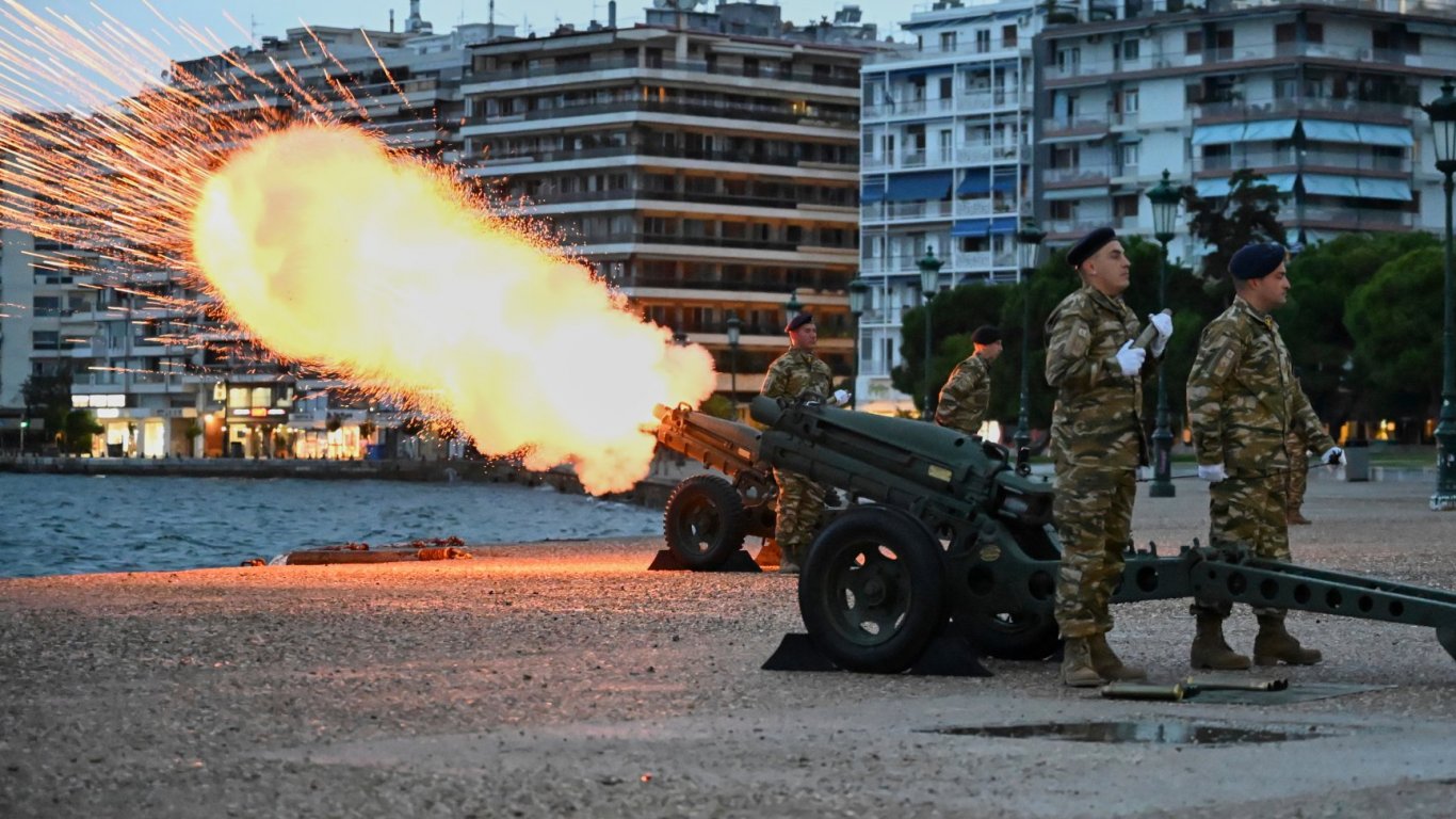 технологичен щит: гърция демонстрира модерна военна мощ в солун