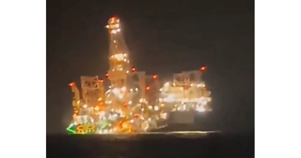 трагедия в атлантика: нефтена платформа потъна край бреговете на габон