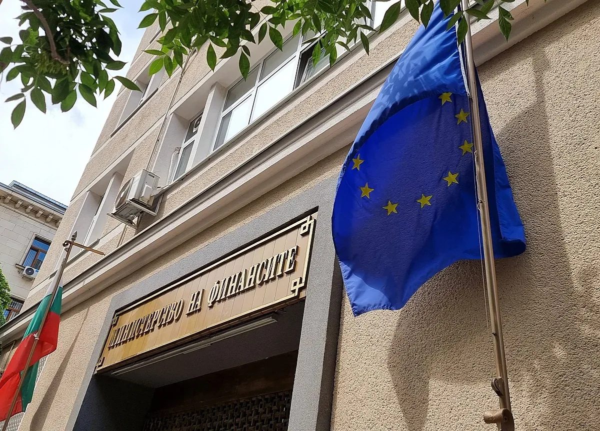 финансовото министерство отвръща на удара: обвиненията на герб са политическа спекулация