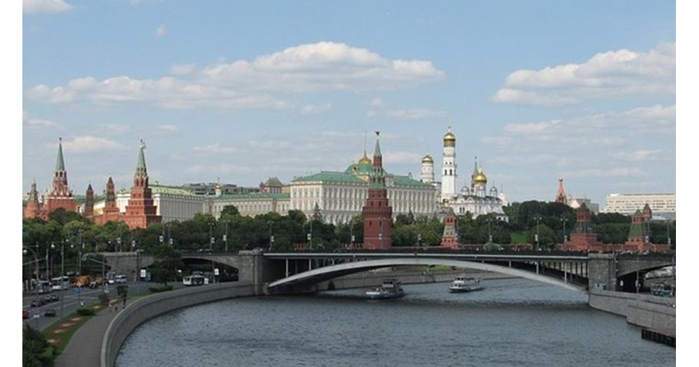 хаос в небето над москва: дронове парализираха руските летища