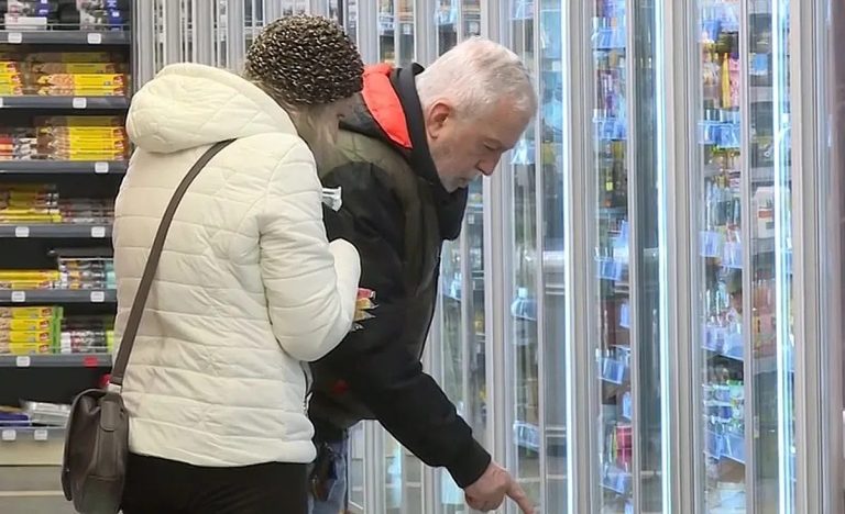 Ценовият абсурд: Защо плащаме тройно за български домати и краставици?